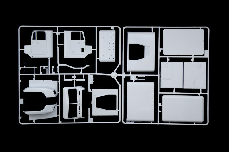 Italeri 3925 1: 24 - Freightliner FLD 120 Special