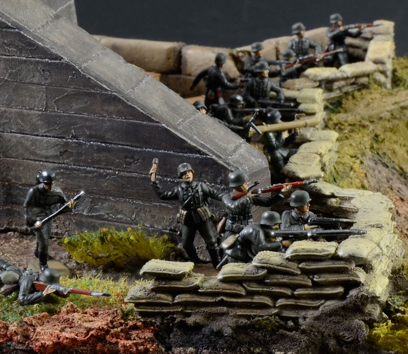 WWII DIORAMA ACCESSORIES