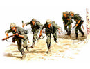 German Signals Personnel Stalingrad Summer 1942 Plastic Model Kit