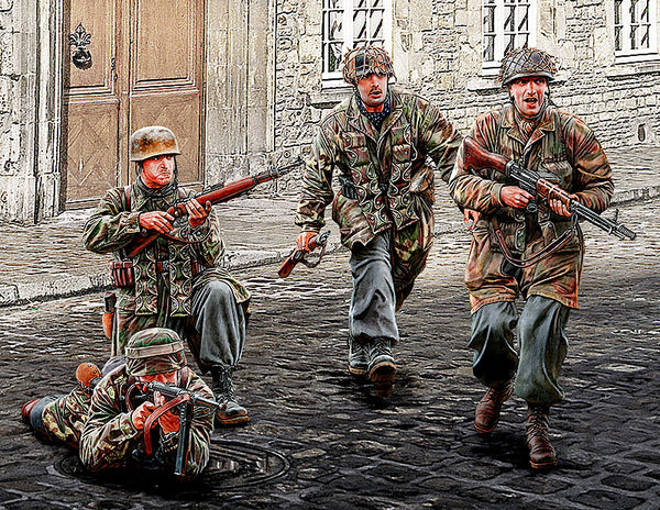 WWII German Paratroopers (x4)