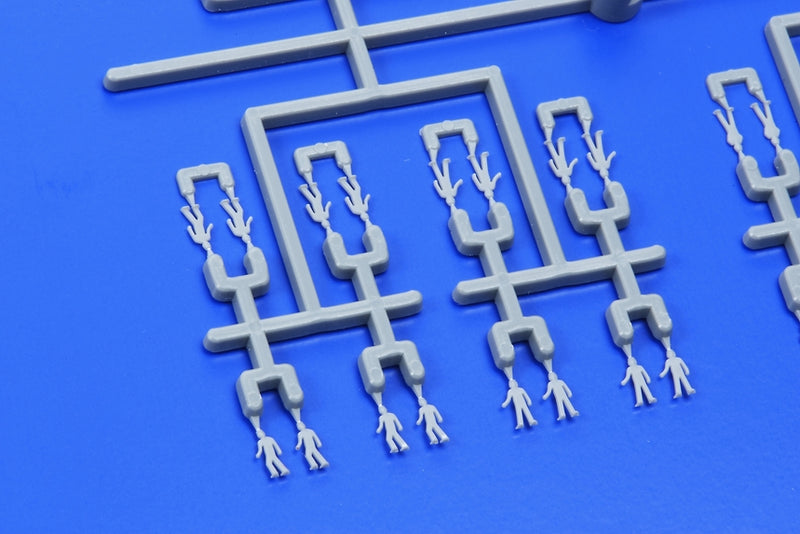 TAM12622 - 1/350 Tamiya Crew Set (144pcs)