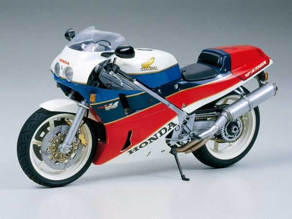 TAM14057 - 1/12 Tamiya Honda VFR750R Motorcycle