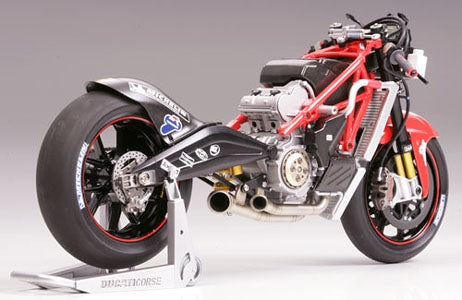 TAM14101 - 1/12 Tamiya Ducati Desmosedici Racing Motorcycle