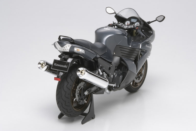 TAM14111 - 1/12 Tamiya Kawasaki ZZR 1400 Motorcycle