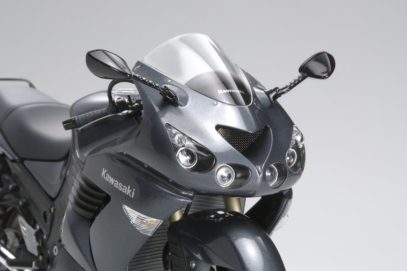 TAM14111 - 1/12 Tamiya Kawasaki ZZR 1400 Motorcycle