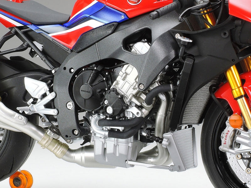 TAM14138 - 1/12 Tamiya Honda CBR1000RR-R Fireblade SP Motorcycle