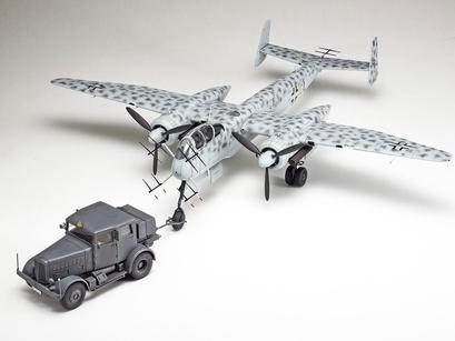 TAM32593 - 1/48 Tamiya German SS10 Heavy Tractor