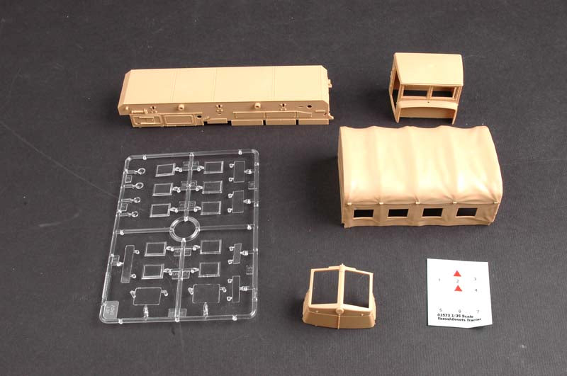 VOROSHILOVETS TRACTOR 1/35