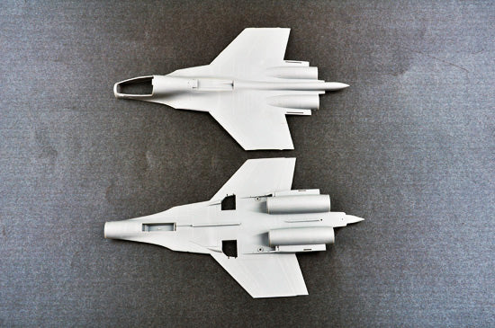 SU-33UB FLANKER D 1/72
