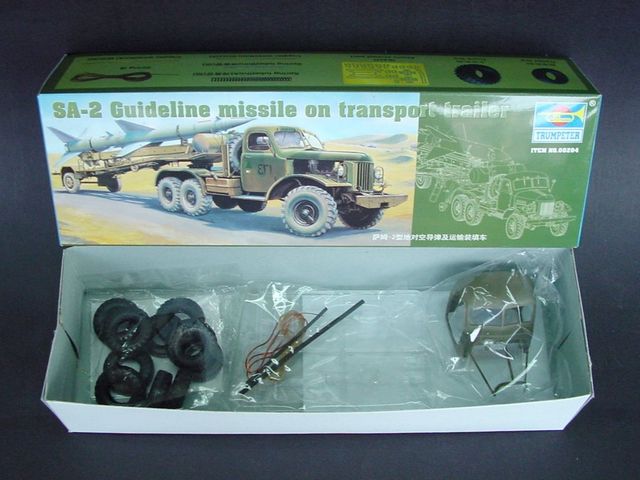 SAM-2 MISSILE WITH LOADING CABIN 1/35