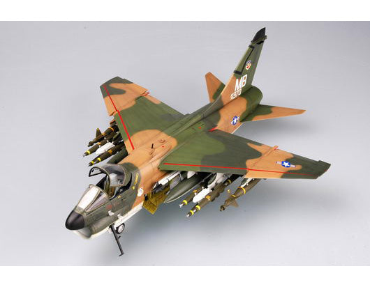Trumpeter 1/32 A7D Corsair II Aircraft