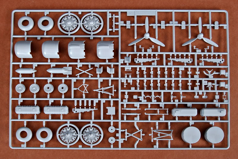 1/48 FW 200-4 Condor