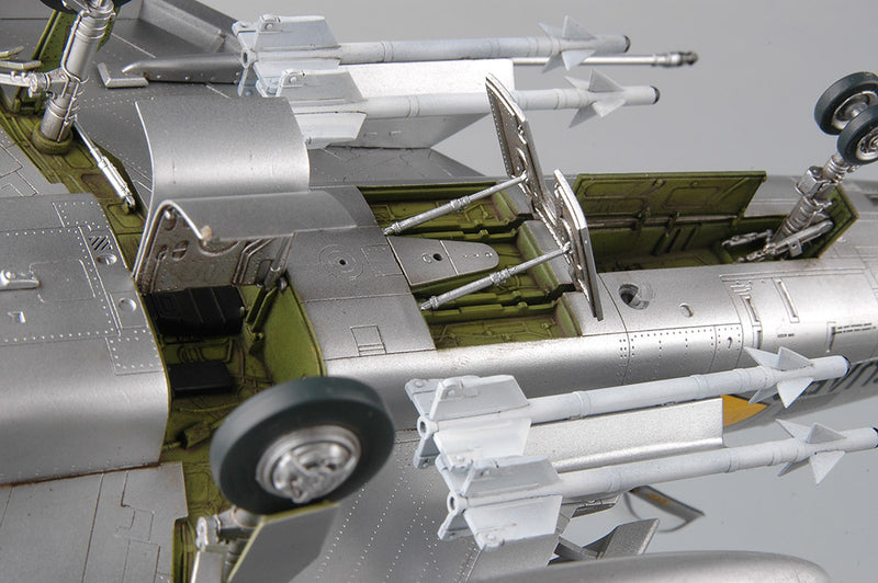 F-100C SUPER SABRE 1/48