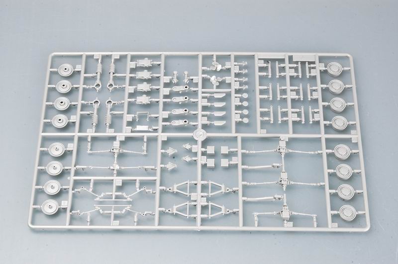 LAV-C2 COMMAND AND CONTROL VEHICLE 1/35
