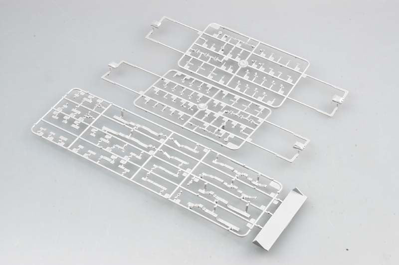 Trumpeter 1/700 German Prinz Eugen Heavy Cruiser 1942 Model Kit