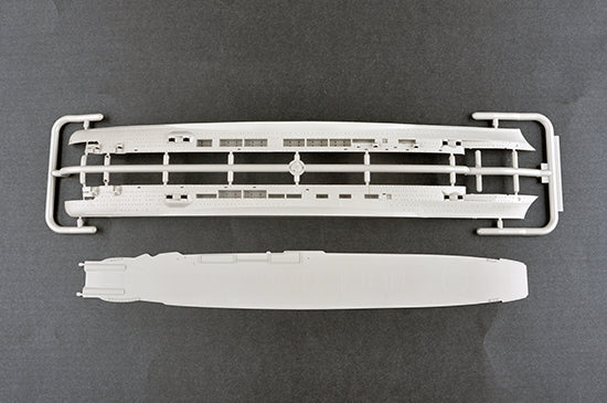 DKM PETER STRASSER 1/700