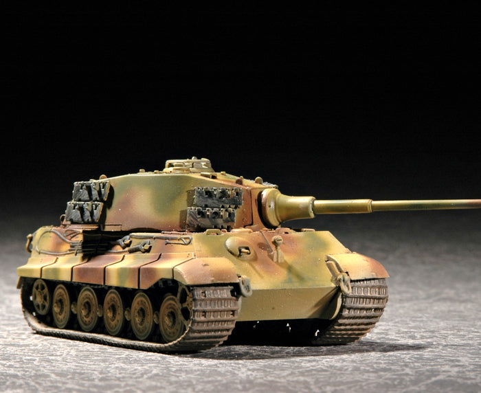 GERMAN SD.KFZ182 KING TIGER HENSCHL 1/72