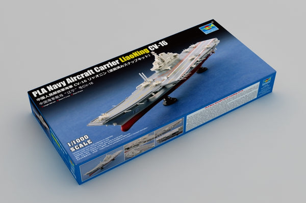 PLA NAVY AIRCRAFT CARRIR LIAONING 1/1000