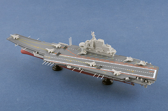 PLA NAVY AIRCRAFT CARRIR LIAONING 1/1000