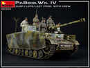 1/35 Miniart WWII PzBeobWg IV Ausf J Late/Last Production Tank w/5 Crew (2 in 1)