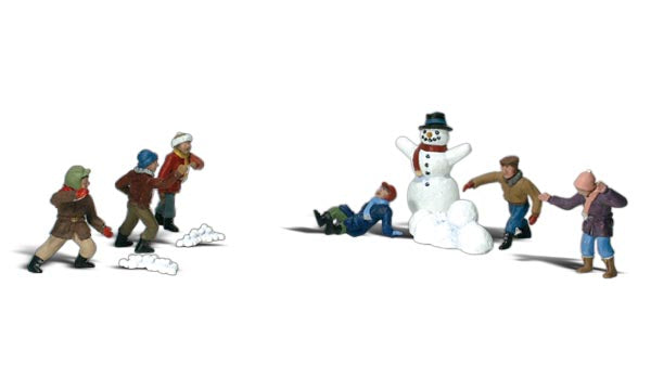 HO SNOWBALL FIGHT