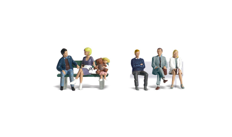 N BUS STOP PEOPLE