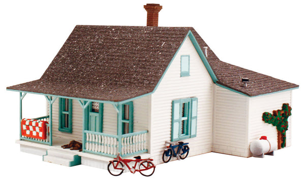 N COUNTRY COTTAGE
