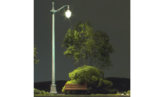 HO ARCHED CAST IRON STREET LIGHTS